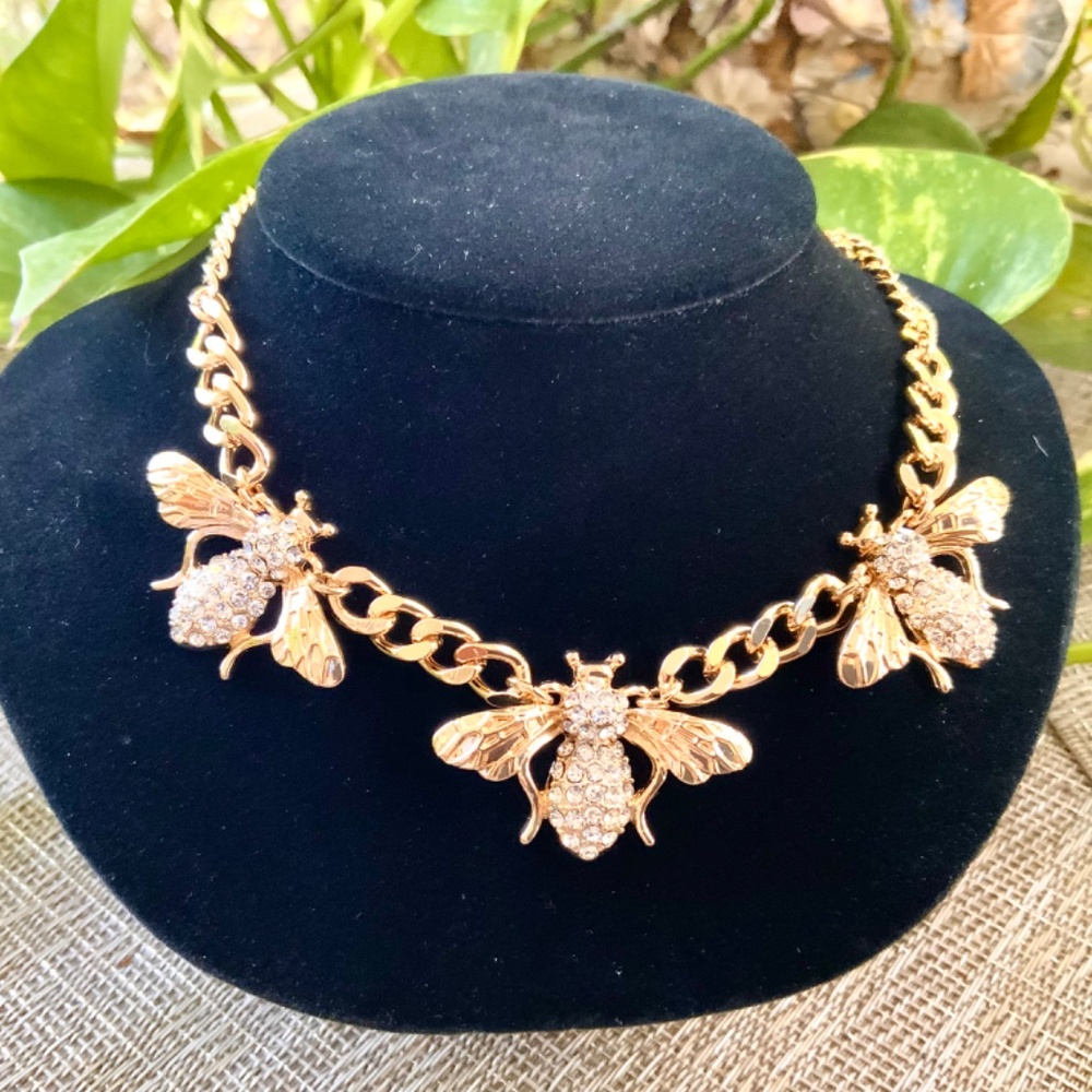 Lilly Pulitzer NECKLACE NWT Sparkling BUMBLE BEE ⭐️GOLD LINK CHAIN / CRYSTALS - Picture 12 of 13